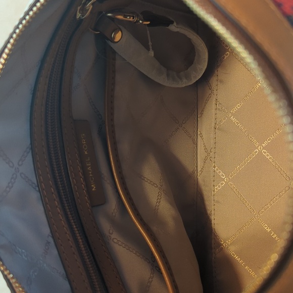 Michael Kors Bedford Travel Medium Duffel Satchel - Picture 2 of 9